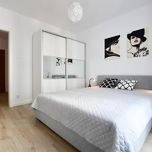 Apartament El Rojo Z Garażem, Kołobrzeg
